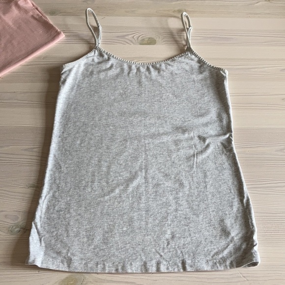 Tank tops bundle - Picture 2 of 6